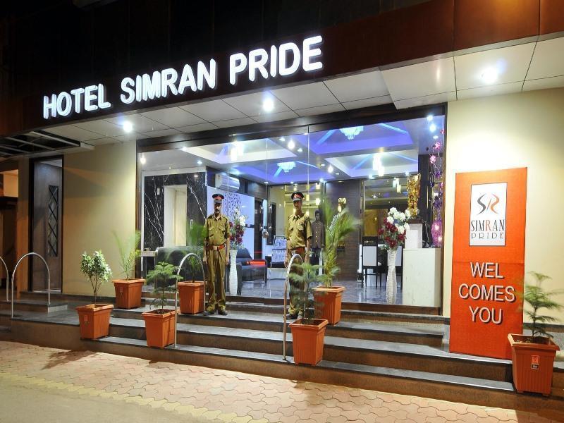 Hotel Simran Pride, Raipur Экстерьер фото